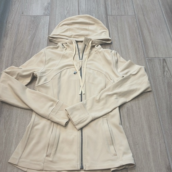 Lululemon Hooded Define Jacket *Nulu Prosecco Sz 6 - Picture 6 of 10